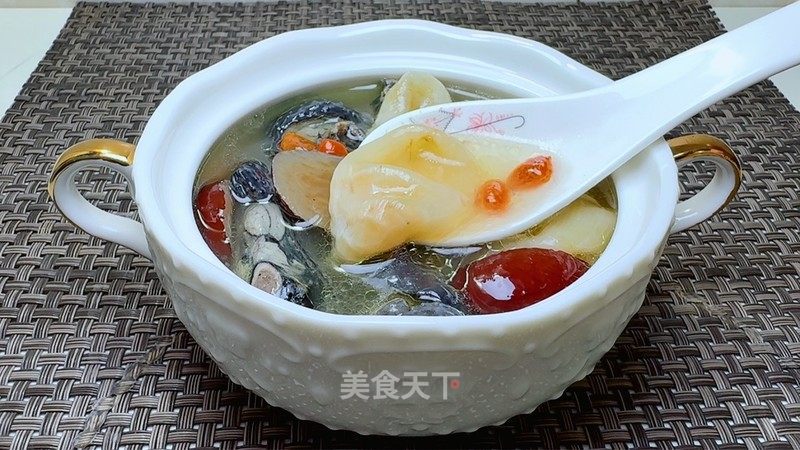 鱼胶乌鸡汤